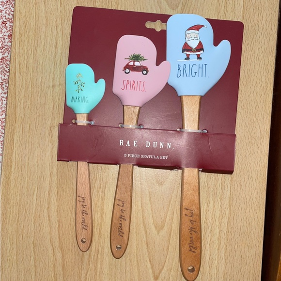 Rae Dunn MAKING SPIRITS BRIGHT Spatula Set - Picture 3 of 9